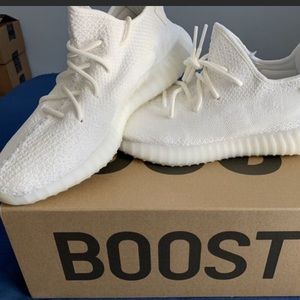 Yeezy 350 boost Triple white